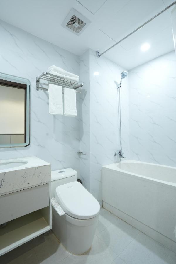 Khách sạn hẻo lánh Flesta Nui Truc Hà Nội
